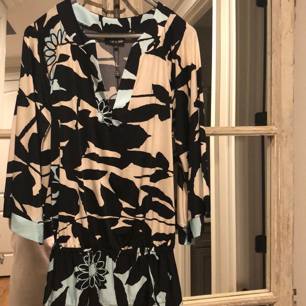 Women’s Classic/ Casual Designer Top By: analili